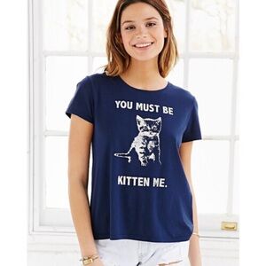Urban outfitters Novelty Kitten Baby Tee tshirt size Medium